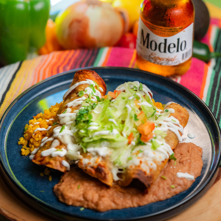 Flautas de Carne de Res, Cerdo o Pollo