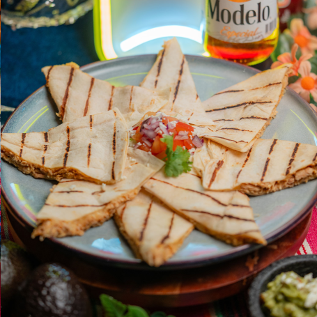 Quesadilla Chicken Tinga